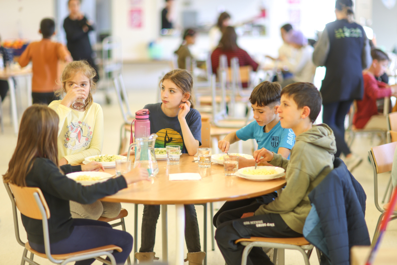 comedor-escolar-becas.jpg