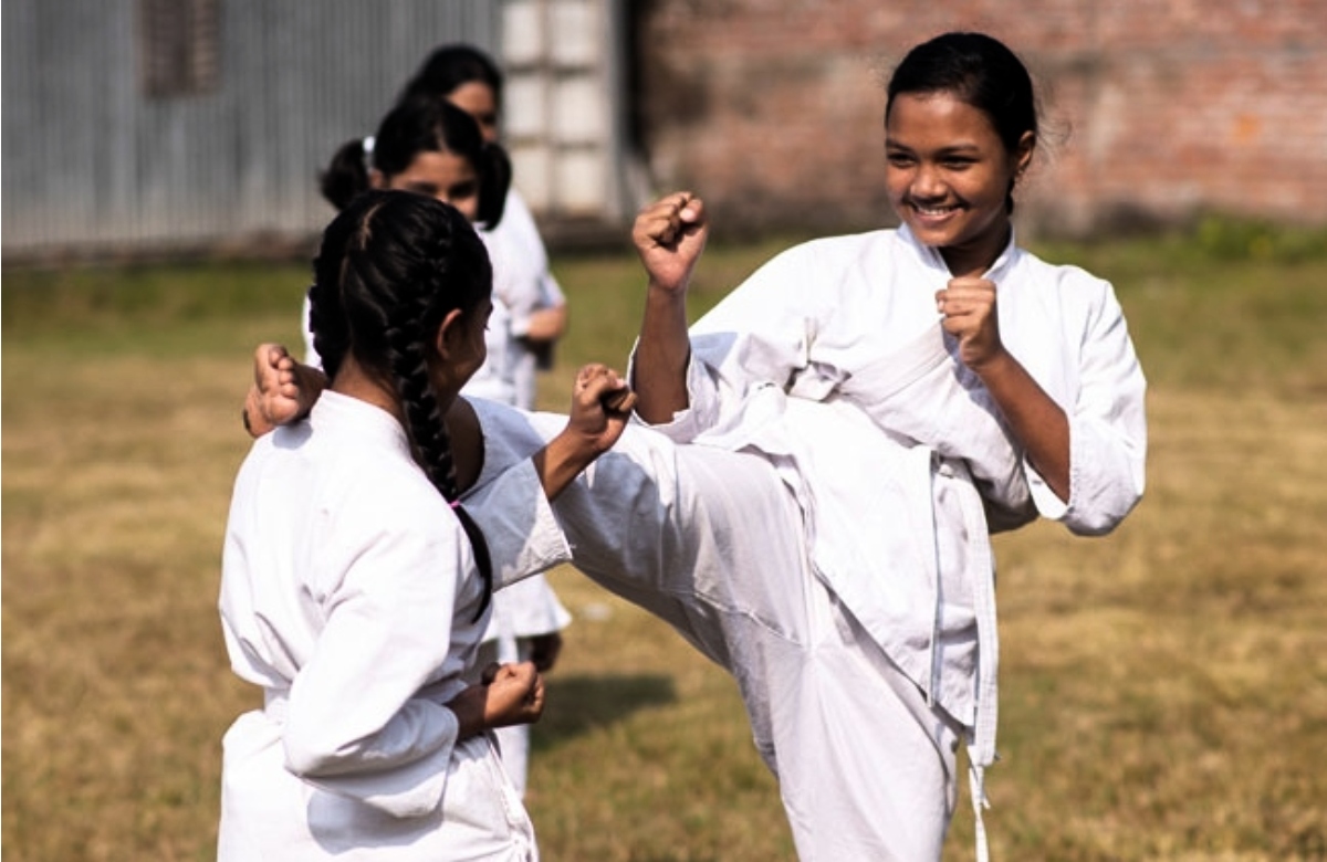 clases-karate-chicas-regalos-solidarios-educo-2024_1200x780.jpg